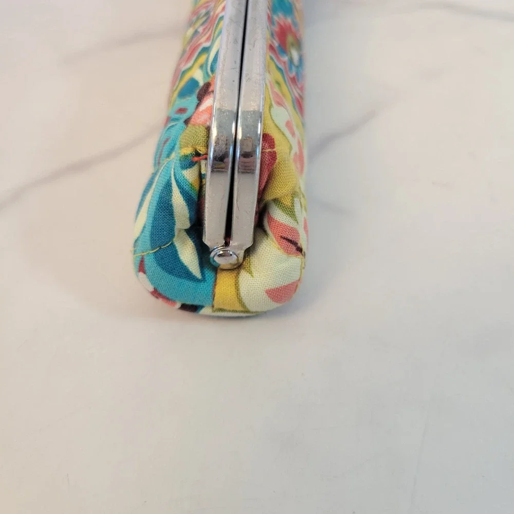 Vera Bradley KissLock Slim Case Floral Pattern Makeup Eyeglass Coin Pencil Pouch